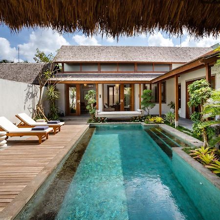 Bumbak Park Villas By Nakula Canggu Exterior foto